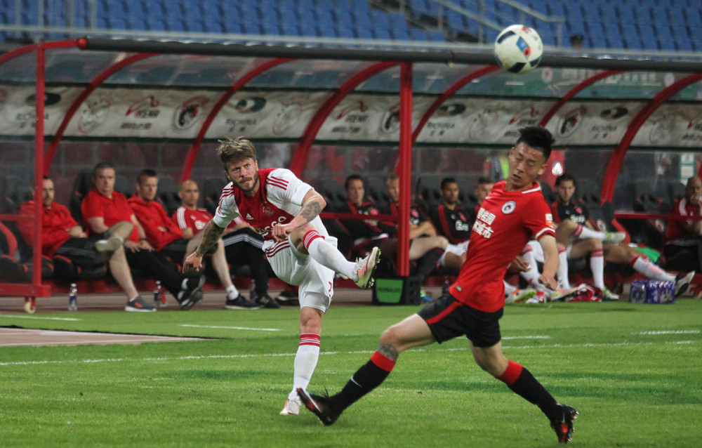  马赛锋线火力全开，三球大胜对手稳固积分榜前列